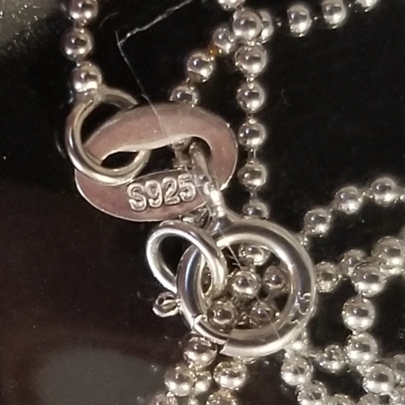 Park and Buzz Radiance Necklace, Charcoal, 10mm - Picture 4 of 4